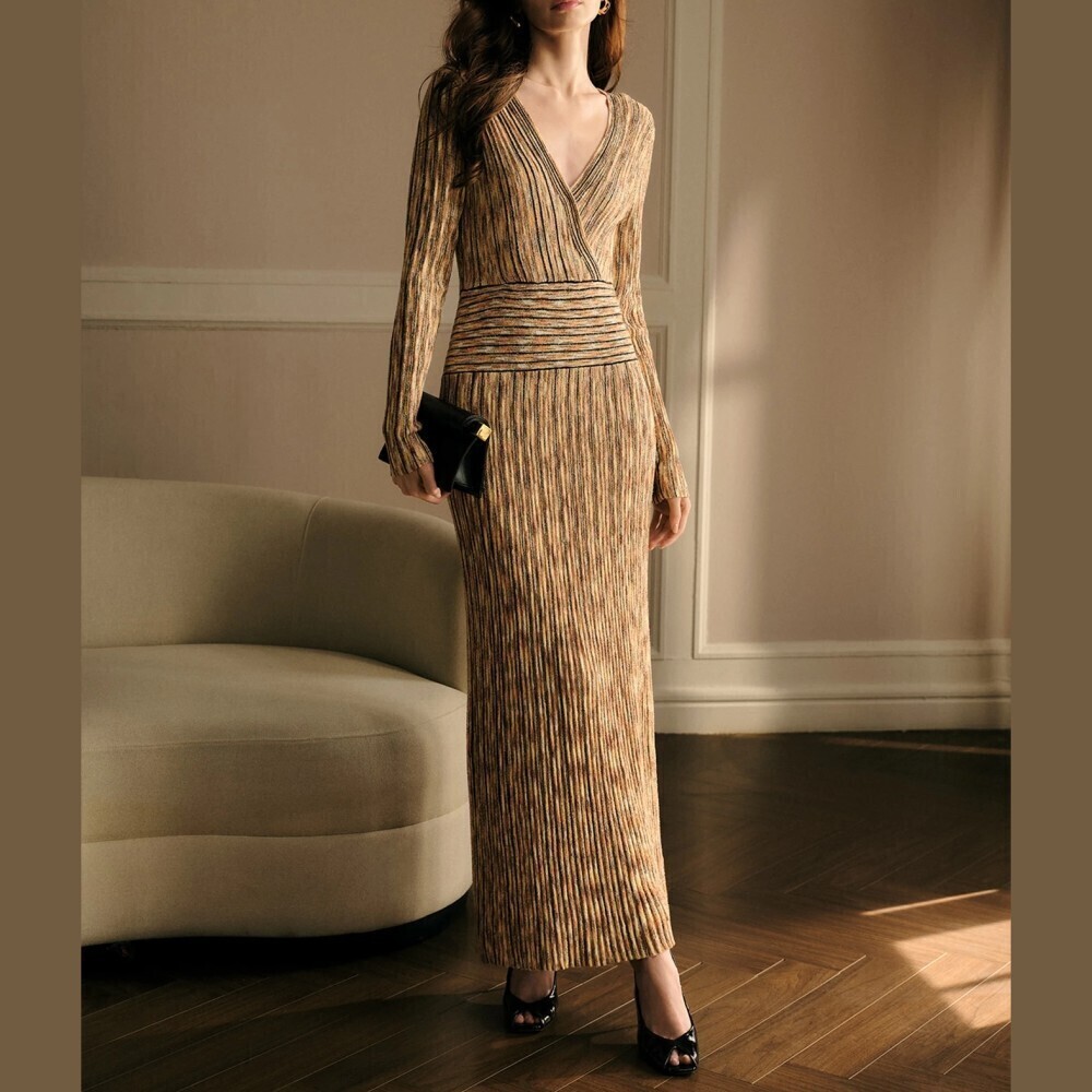 Space-Dyed Ribbed Knit Sweater Maxi Dress with Surplice V Neck - Picture 8 of 9